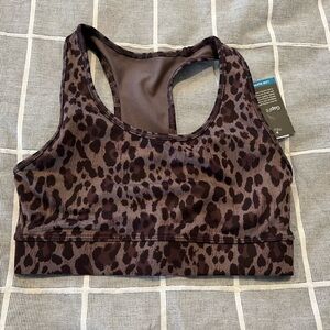 GAP Fit T Back Sports Bra Cheetah Print Size XS NWT